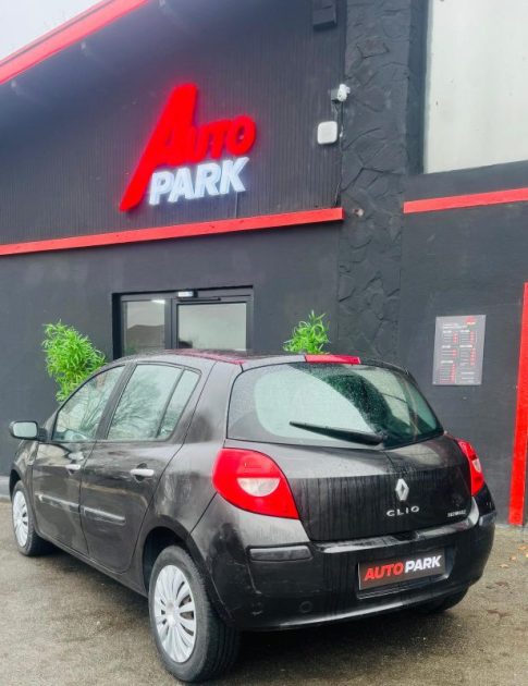 RENAULT CLIO III 1.5- Paiement 3x/4x/10x ✅