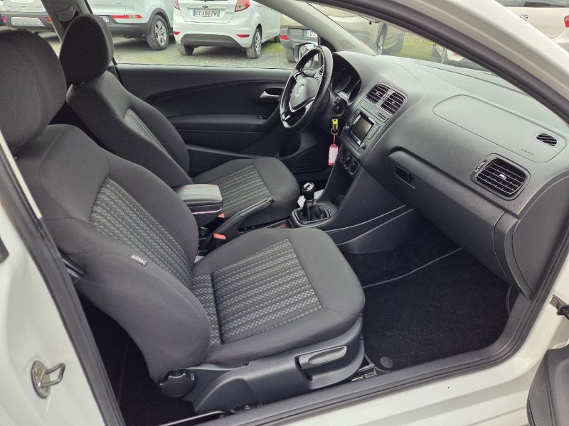 VOLKSWAGEN POLO 1.0 60CH TRENDLINE 2014 112890 km 