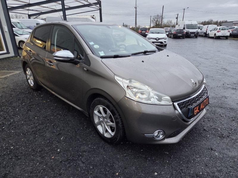 PEUGEOT 208 1.4 HDI 68CH STYLE  2014 180000 km 