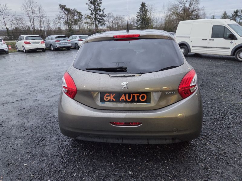 PEUGEOT 208 1.4 HDI 68CH STYLE  2014 180000 km 