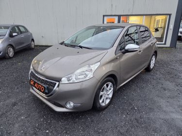 PEUGEOT 208 1.4 HDI 68CH STYLE  2014 180000 km 