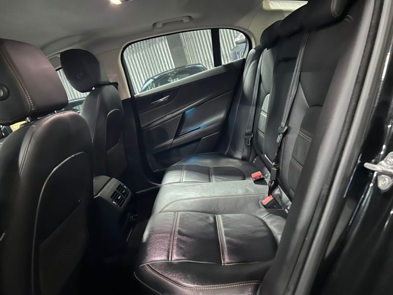 JAGUAR XE 2.0 250 PRESTIGE BVA8*1°MAIN*MERIDIAN*CAMERA*CUIR*XENON*