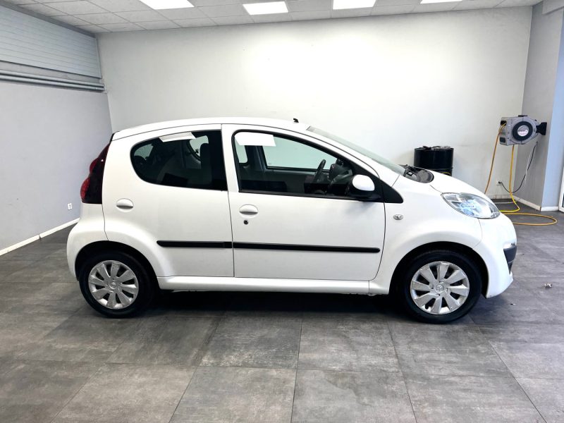 PEUGEOT 107 1.0 12V SÉRIE 68 CV BLUE LION  2013
