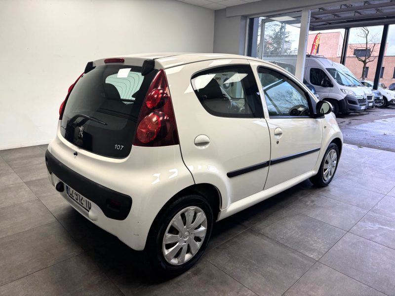 PEUGEOT 107 1.0 12V SÉRIE 68 CV BLUE LION  2013