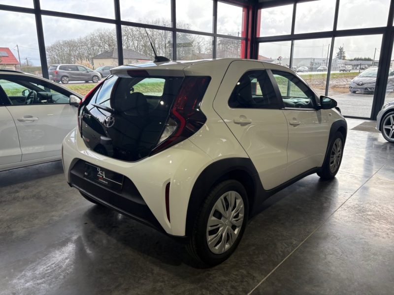 TOYOTA AYGO X 1.0 VVT-I 72CH DESIGN S-CVT 2022