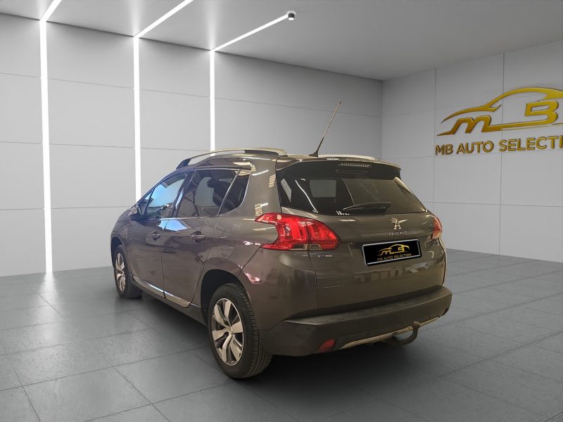 PEUGEOT 2008  1.2 ESSENCE 110 CV 2016