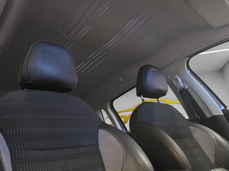 PEUGEOT 2008  1.2 ESSENCE 110 CV 2016