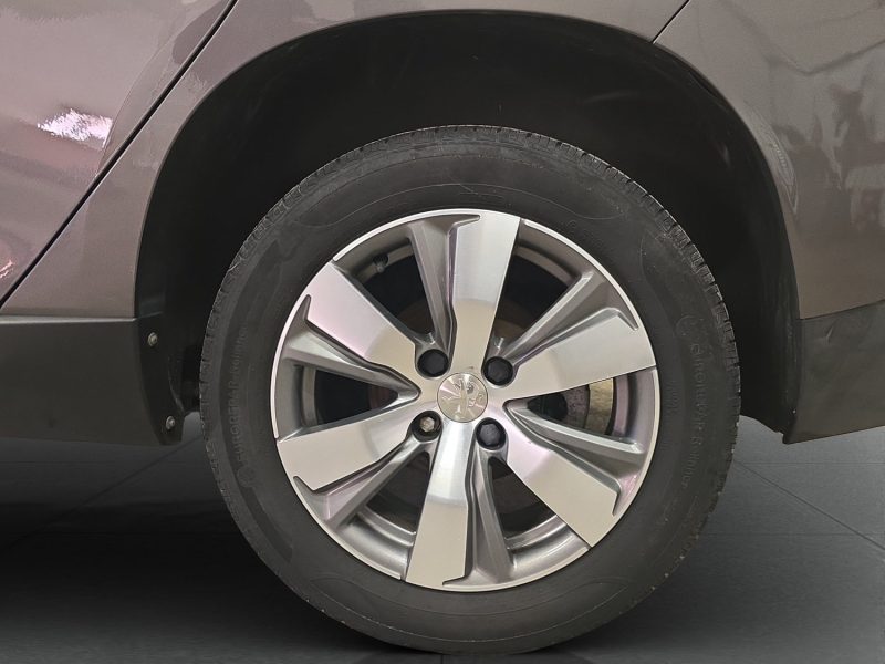 PEUGEOT 2008  1.2 ESSENCE 110 CV 2016