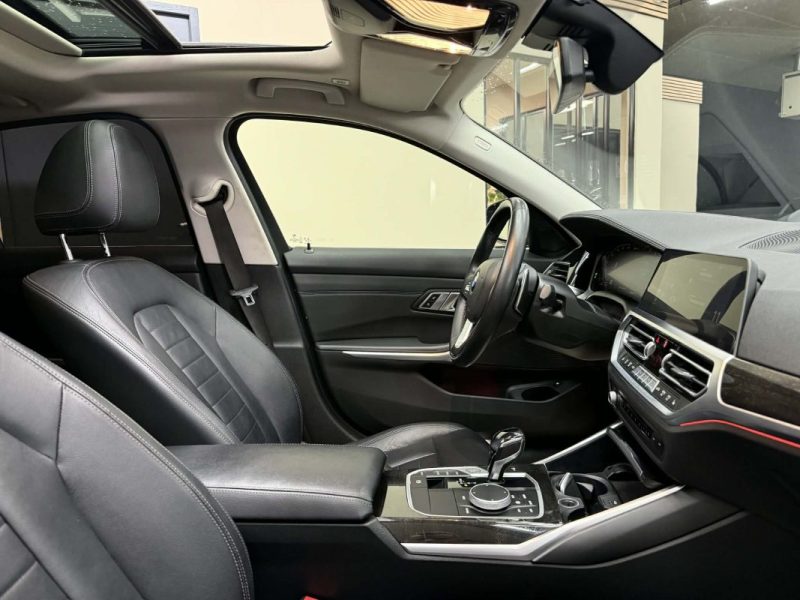 B.M.W. SERIE 3 330E HYBRIDE RECHARGEABLE  (G20) 292CH LUXURY XDRIVE 