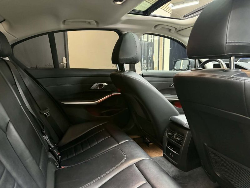 B.M.W. SERIE 3 330E HYBRIDE RECHARGEABLE  (G20) 292CH LUXURY XDRIVE 