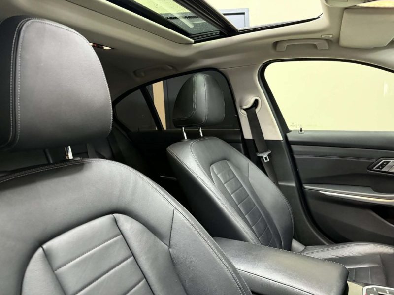 B.M.W. SERIE 3 330E HYBRIDE RECHARGEABLE  (G20) 292CH LUXURY XDRIVE 