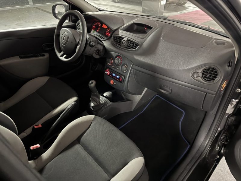 RENAULT CLIO III AUTHENTIQUE 1.5DCI 70 2010