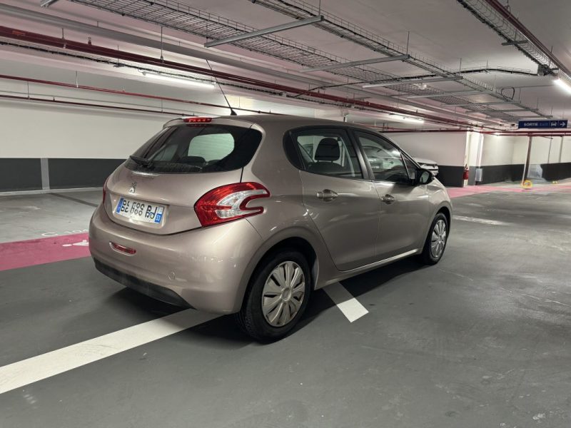 PEUGEOT 208 1.4 HDI 70 cv ACCESS 5P 2013