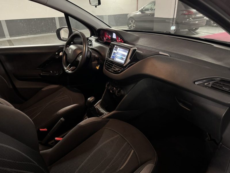 PEUGEOT 208 1.4 HDI 70 cv ACCESS 5P 2013
