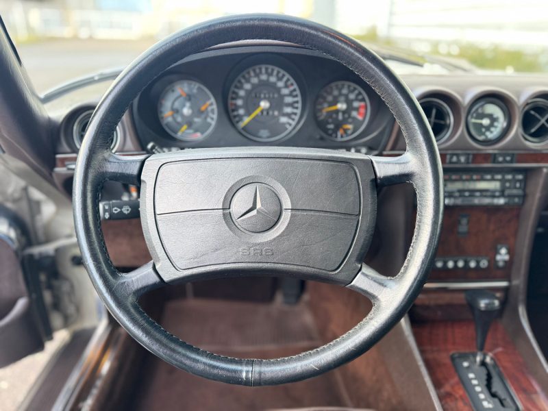 MERCEDES 560 SL R107 