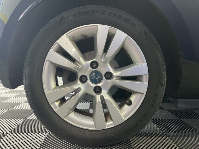 DS3 BlueHDI 100ch Be Chic Emeraude Addict S&S | GPS | Apple Carplay | 151 500 KM