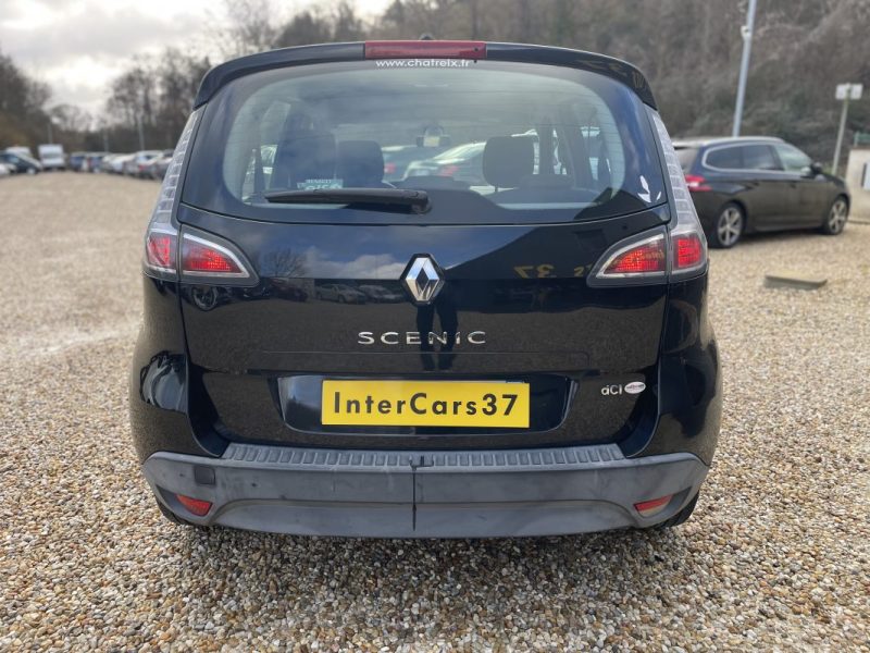 RENAULT SCENIC 1.5 DCI 110CH Phase 2 - Familiale économique 