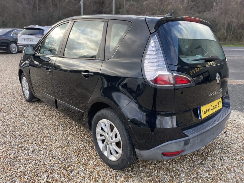 RENAULT SCENIC 1.5 DCI 110CH Phase 2 - Familiale économique 