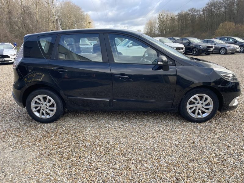 RENAULT SCENIC 1.5 DCI 110CH  2012
