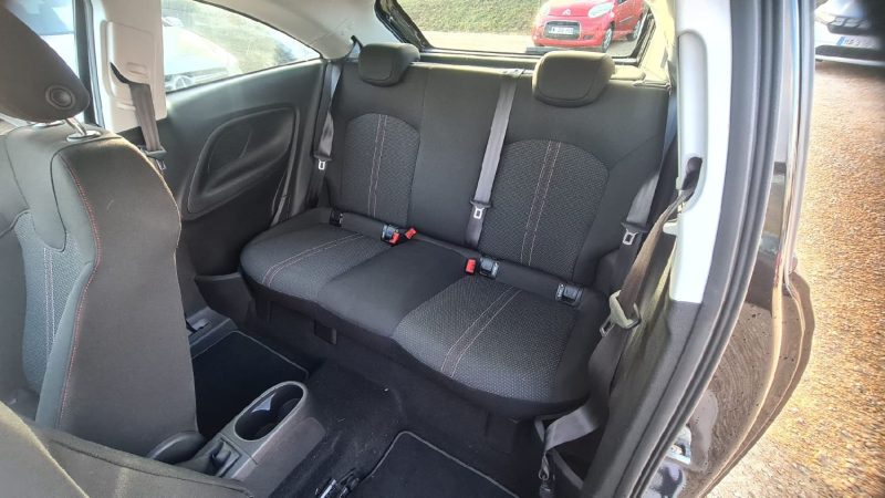 OPEL CORSA - 1.4 Turbo 100ch essence Color Edition