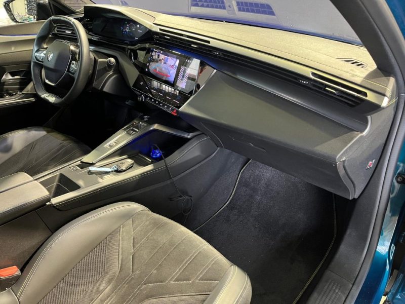 PEUGEOT 408 PHEV 225CH GT E-EAT8 *** ÉTAT PROCHE DU NEUF / CAMÉRA DE RECUL / HAYON ÉLECTRIQUE ***