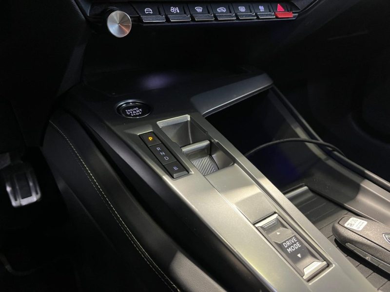 PEUGEOT 408 PHEV 225CH GT E-EAT8 *** ÉTAT PROCHE DU NEUF / CAMÉRA DE RECUL / HAYON ÉLECTRIQUE ***