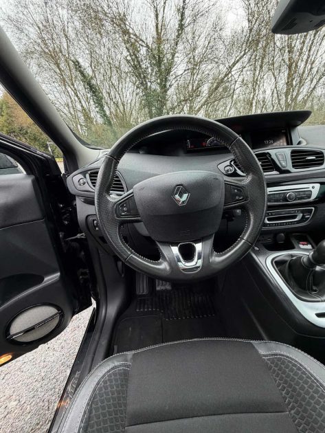 RENAULT SCENIC III 1.5 DCI 110CH BOSE  2015