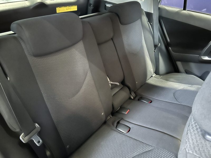 TOYOTA RAV 4 2.2 D 150 LIFE 2WD TRÈS BON ÉTAT