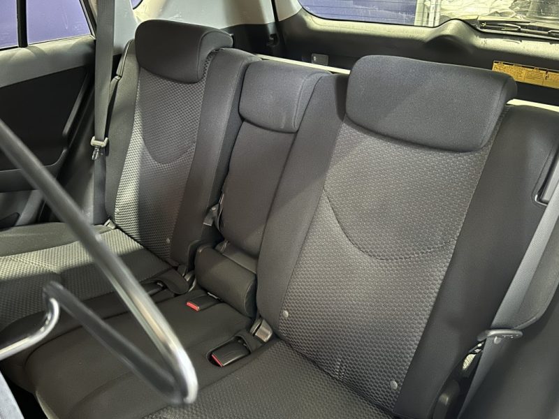 TOYOTA RAV 4 2.2 D 150 LIFE 2WD TRÈS BON ÉTAT