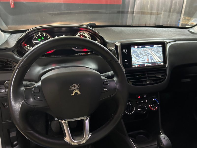 PEUGEOT 208 1.2 82CH 2 PLACESPREMIUM PACK PRIX HT : 6658 €
