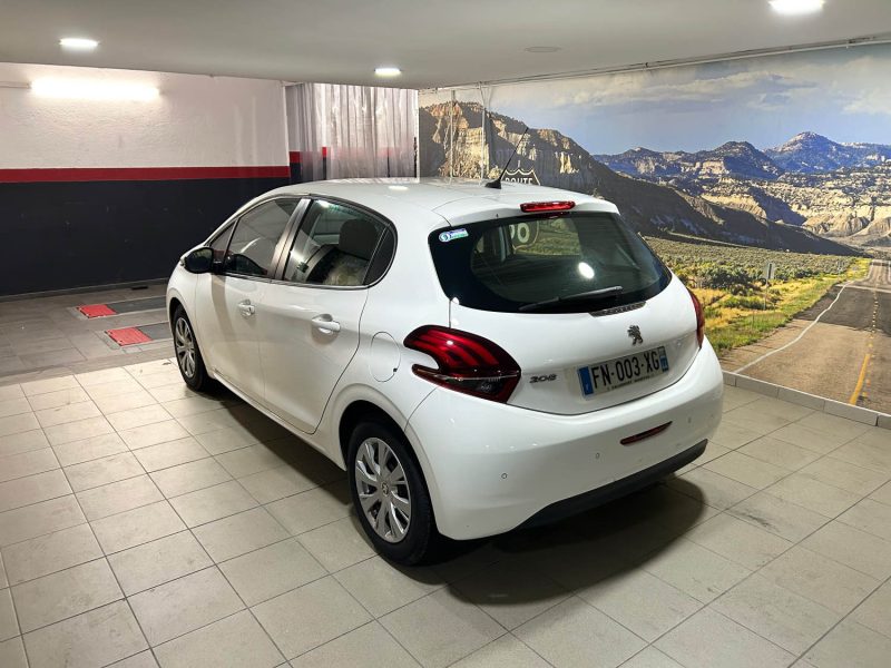 PEUGEOT 208 1.2 82CH 2 PLACESPREMIUM PACK PRIX HT : 6658 €