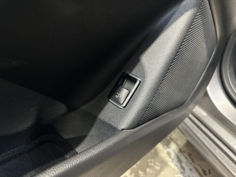 MERCEDES-BENZ CLA Shooting Brake 200d Selection 7G-DCT - Toit Ouvrant - SUIVI COMPLET MERCEDES