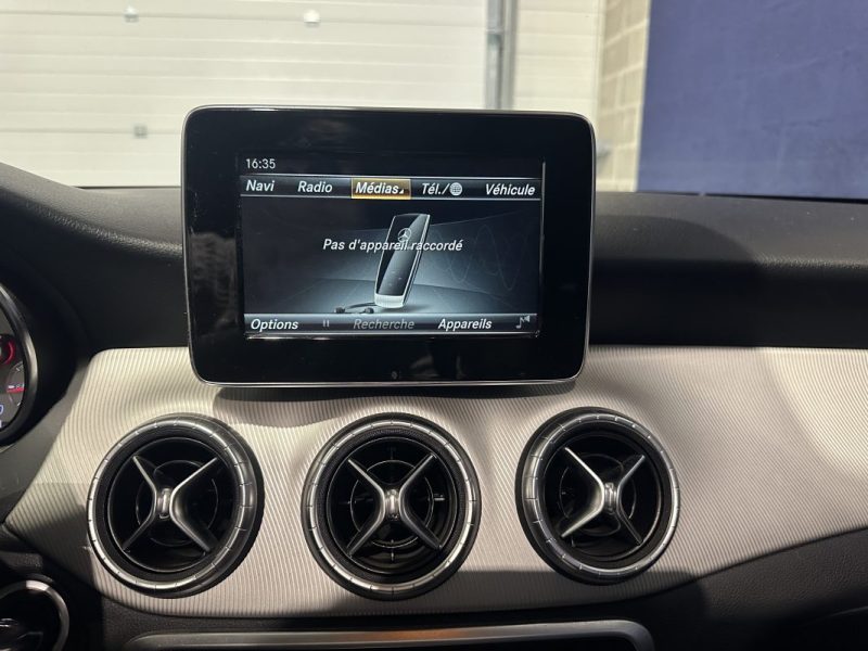 MERCEDES-BENZ CLA Shooting Brake 200d Selection 7G-DCT - Toit Ouvrant - SUIVI COMPLET MERCEDES