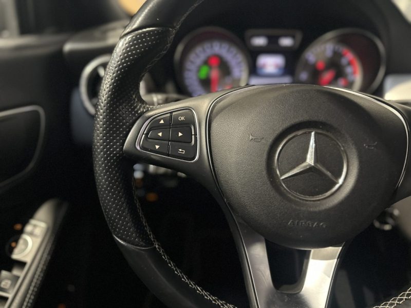 MERCEDES-BENZ CLA Shooting Brake 200d Selection 7G-DCT - Toit Ouvrant - SUIVI COMPLET MERCEDES