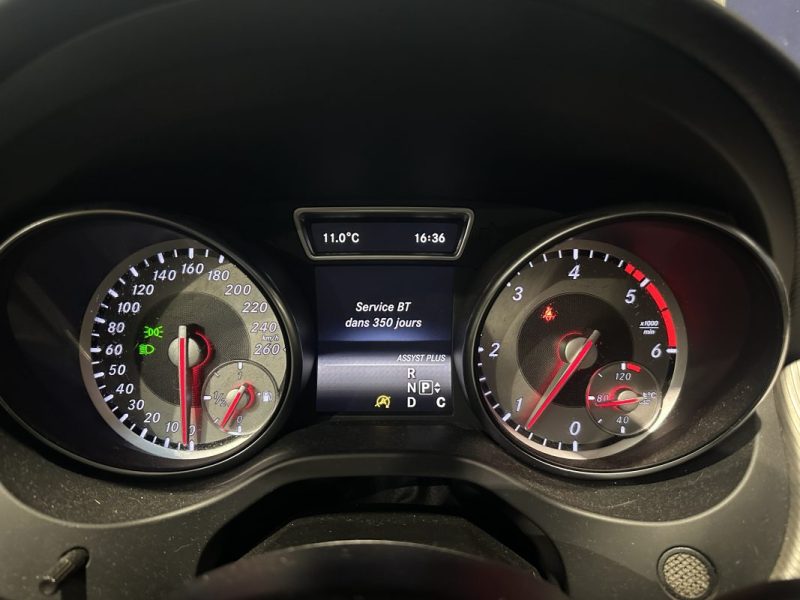 MERCEDES-BENZ CLA Shooting Brake 200d Selection 7G-DCT - Toit Ouvrant - SUIVI COMPLET MERCEDES