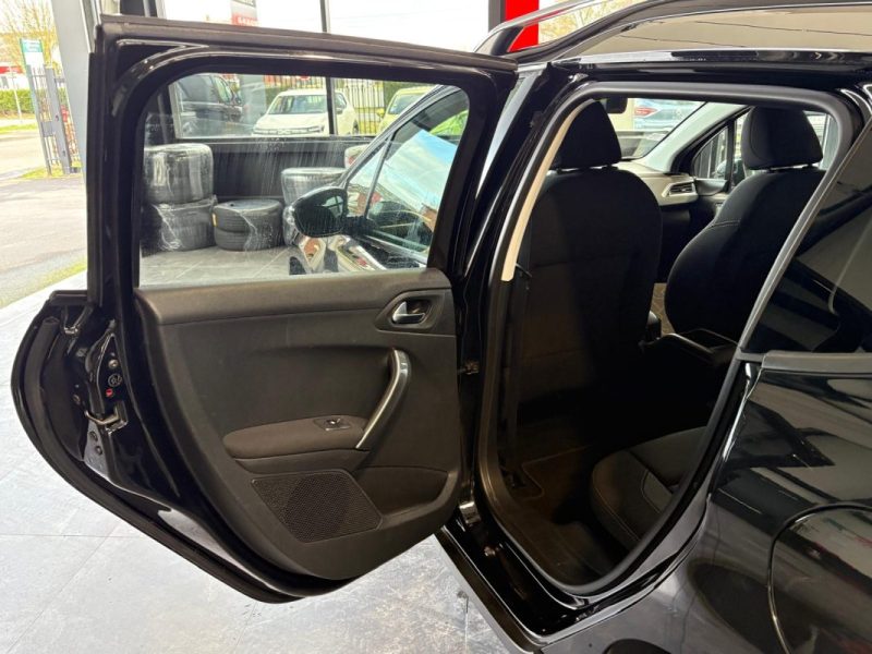 Peugeot 2008 II 1.6 BlueHDi 100ch 🚙 Style ✨ CarPlay 📱 Radar 🔊 Reprise 🔄 Garantie 🛡️