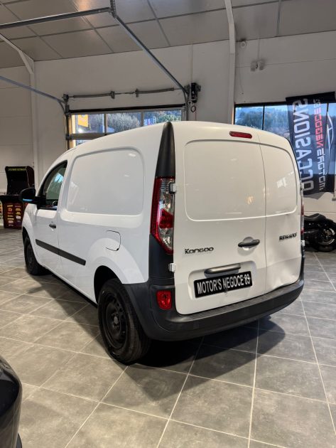 RENAULT KANGOO  1.5 BLUE DCI 95CV  3 PLACES TVA 