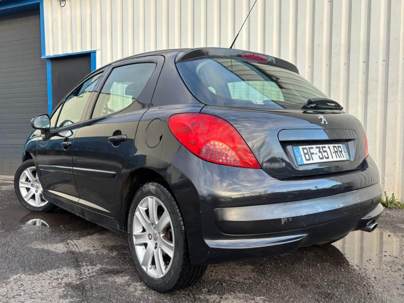 PEUGEOT 207 1.6 HDI 110 EXECUTIVE 2006