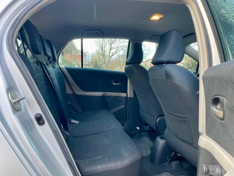 TOYOTA YARIS 1.4 D-4D 90 CONFORT 