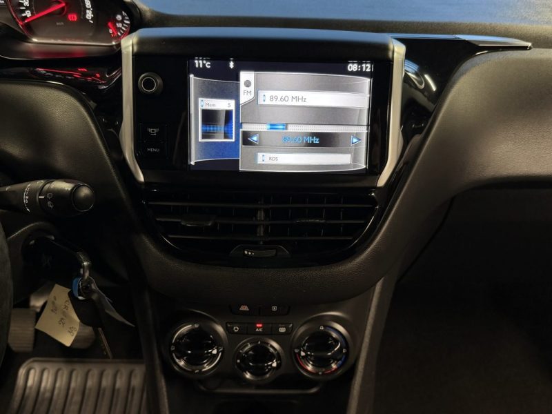 PEUGEOT 208 1.2 VTI 82 Cv 5 PORTES / 52 500 Kms CRIT AIR 1 - GARANTIE 1 AN