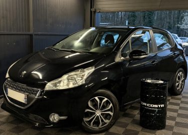 PEUGEOT 208 1.2 VTI 82 Cv 5 PORTES / 52 500 Kms CRIT AIR 1 - GARANTIE 1 AN