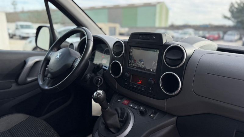 PEUGEOT PARTNER 1.2 E THP OUTDOOR S&S 2016