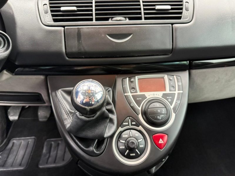 CITROEN C8 MILLENIUM 2.0 HDI 136 CV 7PLACES GARANTIE 12 MOIS