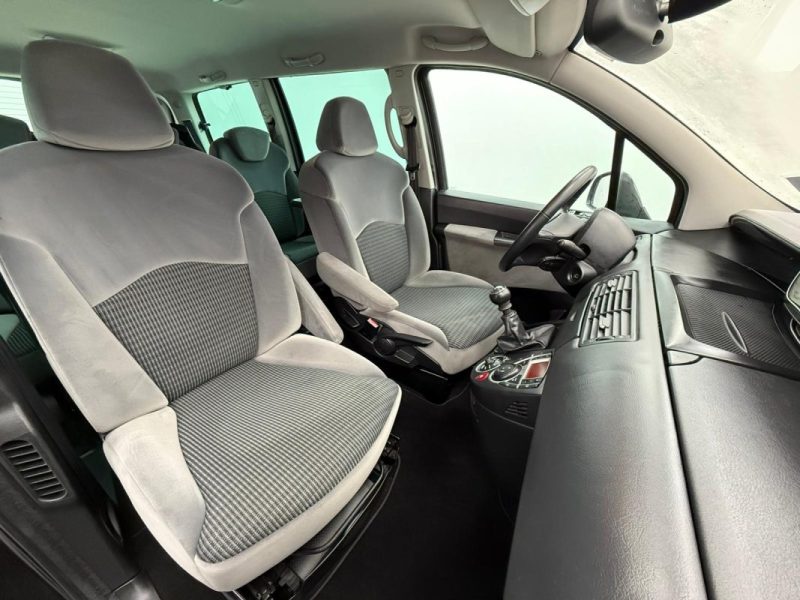 CITROEN C8 MILLENIUM 2.0 HDI 136 CV 7PLACES GARANTIE 12 MOIS