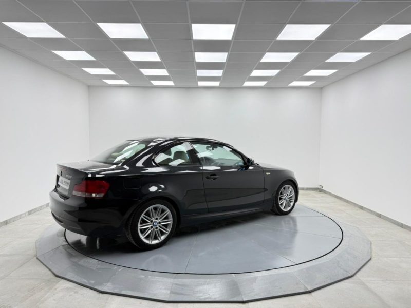 BMW SERIE 1 120D PACK M 177CV GARANTIE 12 MOIS