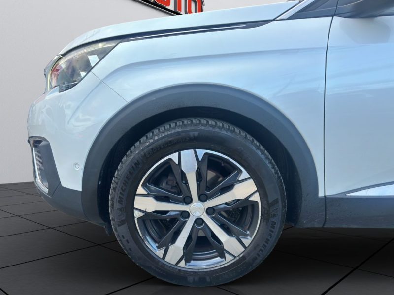 PEUGEOT 5008 II 1.5 BLUEHDI 130CH S&S ALLURE - 7 PLACES