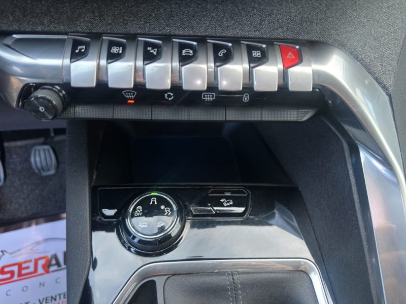 PEUGEOT 5008 II 1.5 BLUEHDI 130CH S&S ALLURE - 7 PLACES