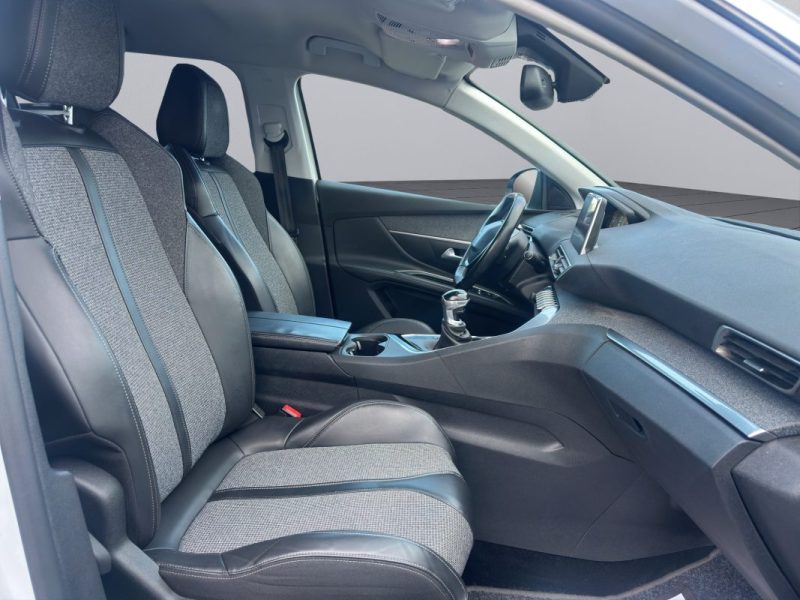 PEUGEOT 5008 II 1.5 BLUEHDI 130CH S&S ALLURE - 7 PLACES