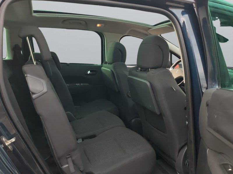 PEUGEOT 5008 2.0 BLUE HDI 150 ALLURE / 7 PLACES