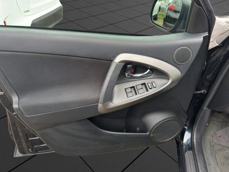 TOYOTA RAV4 150 D-CAT CLEAN POWER BVA 4WD 